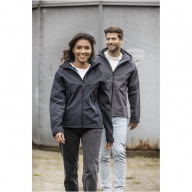 Logotrade Geschäftsgeschenke das Foto: Coltan Softshelljacke aus recyceltem Material für Herren