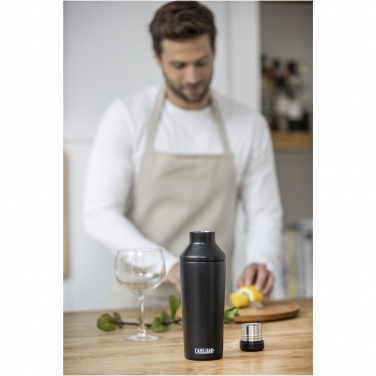 Logotrade Werbeartikel das Foto: CamelBak® Horizon vakuumisolierter Cocktailshaker, 600 ml