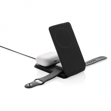 Logotrade Logogeschenke das Foto: Swiss Peak 15W 3-in-1 magnetischer Wireles Charger aus rPU