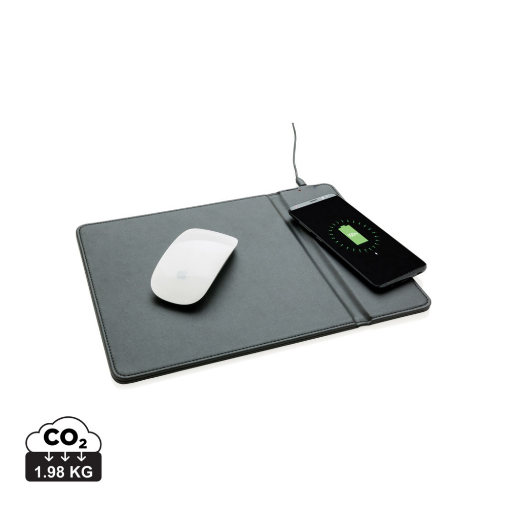 Logotrade werbemittel das Foto: Mousepad mit Wireless-5W-Charging Funktion