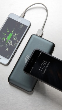 : 10.000 mAh FastCharging 10W Wireless Powerbank mit PD