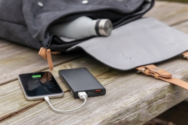 : 18W PD Powerbank mit 10.000 mAh aus Aluminium