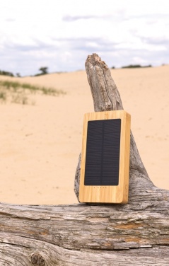 : Sunwick 10.000mah Bambus Solar Powerbank