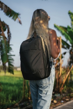 Logotrade Geschäftsgeschenke das Foto: Swiss Peak AWARE™ moderner 15,6" Laptop-Rucksack