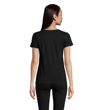 Logotrade Logogeschenke das Foto: PIONEER WOMEN T-Shirt 175g