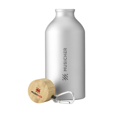 Logotrade Werbeartikel das Foto: AluBamboo GRS Recycled Alu 500 ml Wasserflasche