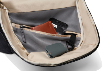 Logotrade Firmengeschenke das Foto: Bellroy Via Rucksack