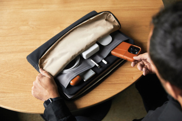 Logotrade werbemittel das Foto: Bellroy Laptop Caddy 16"