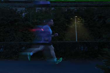 Logotrade Firmengeschenke das Foto: Lumi Sprint wiederaufladbares LED Lauflicht aus RCS rec. ABS