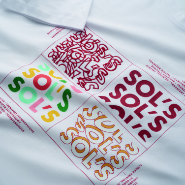 Logotrade Logogeschenke das Foto: Das SOL'S-T-Shirt-Musterpaket.