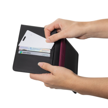 Logotrade Firmengeschenke das Foto: Findit Dual aufladebare RCS Ultra-Thin-Finder-Card