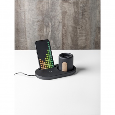 Logotrade promotional merchandise image of: Klip 5W wireless charging desk organizer