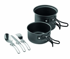 2 camping pots with cutlery