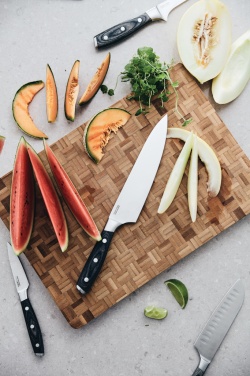 Logo trade reklaamkingituse pilt: VINGA Kaiser Santoku nuga