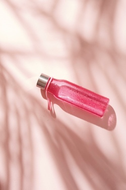 Logotrade firmakingitused pilt: VINGA Lean tritaanist veepudel