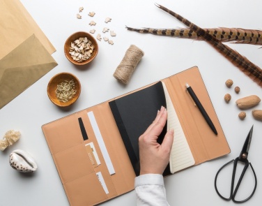 Logo trade ärikingituse pilt: A5 Deluxe magnetkinnisega märkmik