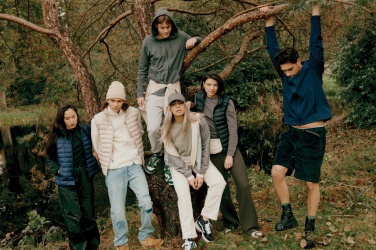 Logo trade reklaamkingitused foto: Iqoniq Meru naiste taaskasutatud polüestrist vest