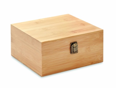 Logotrade reklaamtooted pilt: Viskiklaaside komplekt puidust karbis