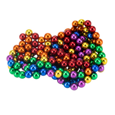 Logotrade firmakingituse foto: Neocube magnetkuulid