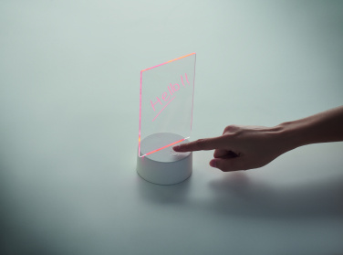 Logotrade firmakingitused pilt: LEDMEMO valgustatud LED-märkmetahvel