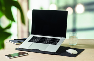 Logo trade mainoslahjat ja liikelahjat kuva: 16" tietokoneen suoja huopaa