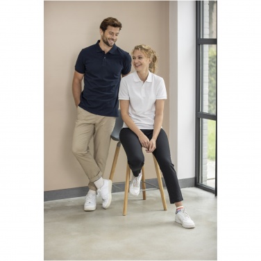 Logotrade reklaminiai produktai nuotrauka: Smaragdinis trumpomis rankovėmis unisex Aware™ perdirbtas polo