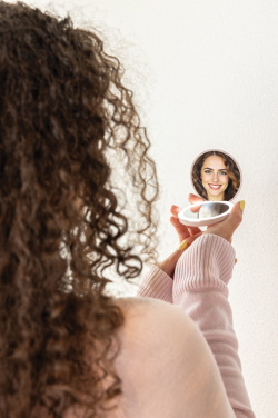 Logotrade firminės dovanos nuotrauka: „Lumora RCS“ perdirbto plastiko įkraunamas LED makiažo veidrodėlis