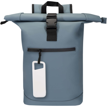 Logotrade verslo dovanos nuotrauka: „Alkes“ 5000 mAh 12 W perdirbto plastiko vandeniui atspari išorinė baterija su karabinu