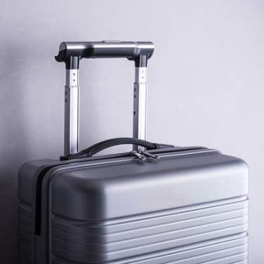 Лого трейд pекламные cувениры фото: Стильный чемодан, серебристый