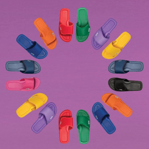 Лого трейд pекламные cувениры фото: Kubota värvilised sandaalid