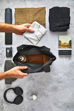 Лого трейд pекламные продукты фото: Черная термосумка-тоут/холодильник Blum 16 л