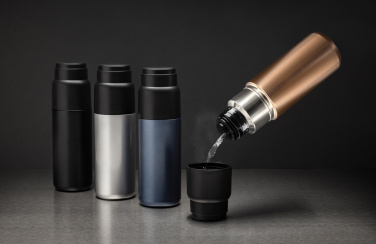 Лого трейд бизнес-подарки фото: Термос Thermocup RCS из переработанных материалов с чашкой, 500 мл.