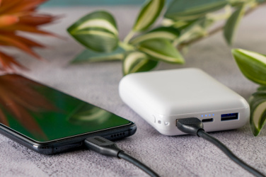 Logotrade presentreklam bild: Powerbank 10 000 mAh KILLIS