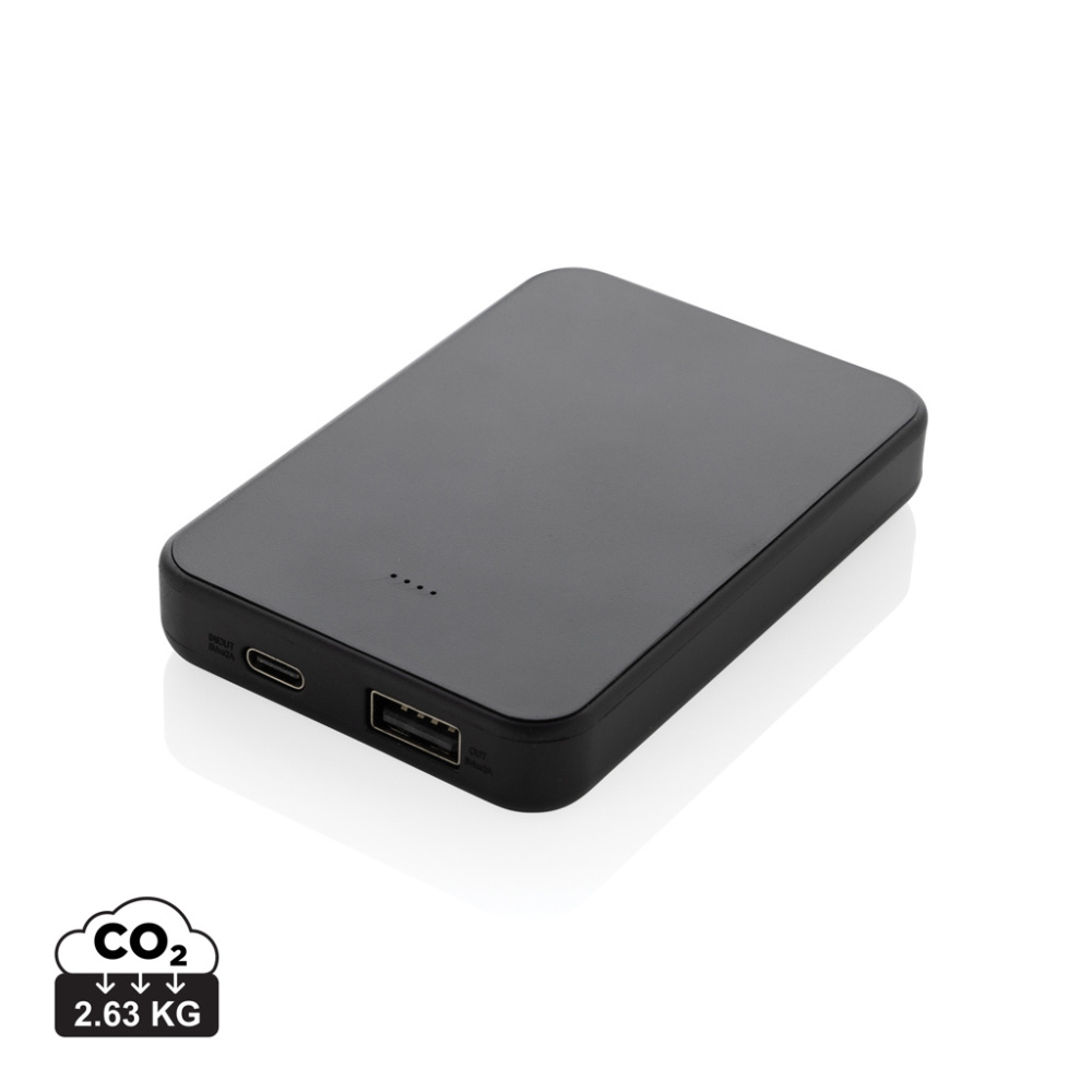 Logotrade reklamprodukter bild: Boostcore RCS powerbank i återvunnen plast 5.000mAh med USB