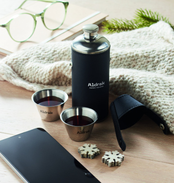 Logotrade kampanjprodukter bild: Flaska med snapsglas