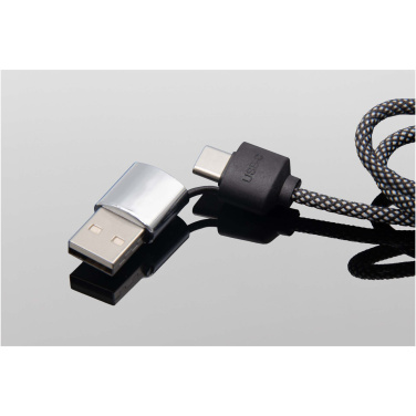 Logotrade profilprodukter bild: SCX.design C33 Type-C-laddningssladd på 60 W med dubbelupplyst logotyp